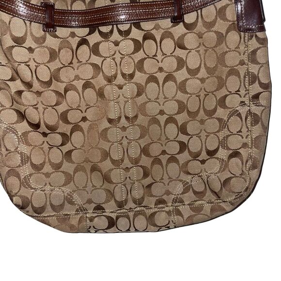 Coach XL Hamptons Hobo Bag in Signature Jacquard - Picture 7 of 12